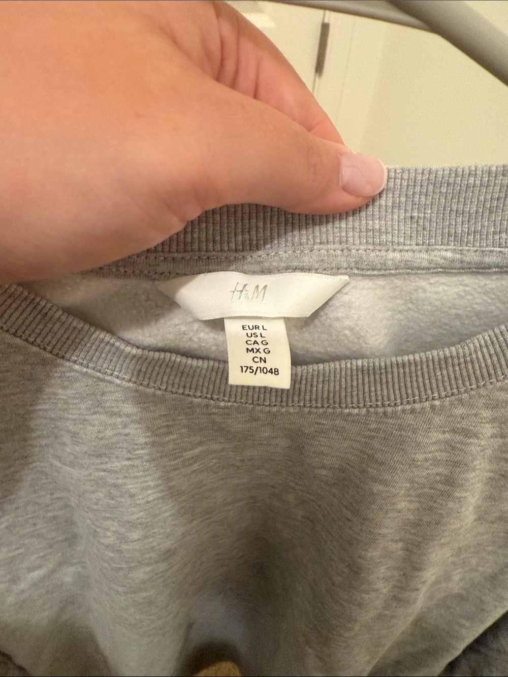 H&M Light Gray Crewneck Sweatshirt - Picture 3 of 3